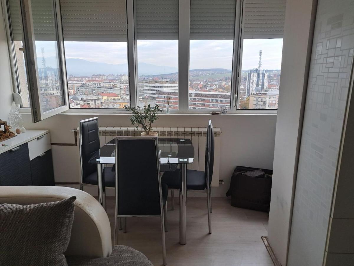 Apartman Sa Panoramom Kruševac Zewnętrze zdjęcie